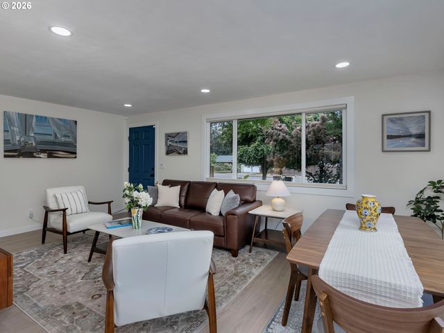 10940 Sw NORTH DAKOTA St, Portland, OR 97223