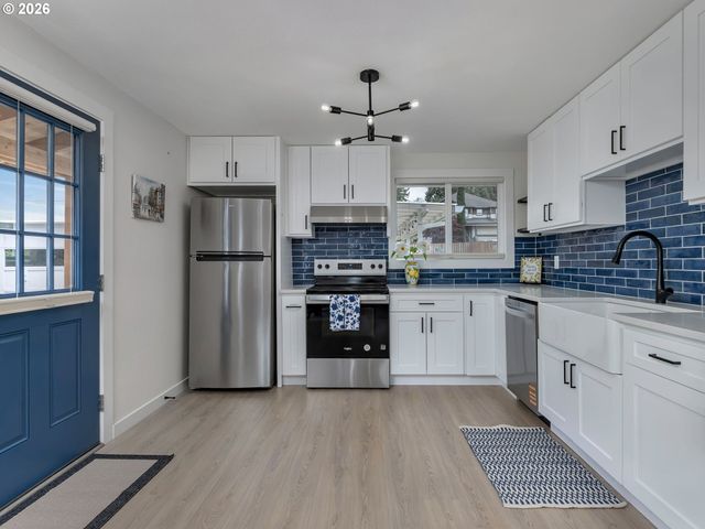 10940 Sw NORTH DAKOTA St, Portland, OR 97223