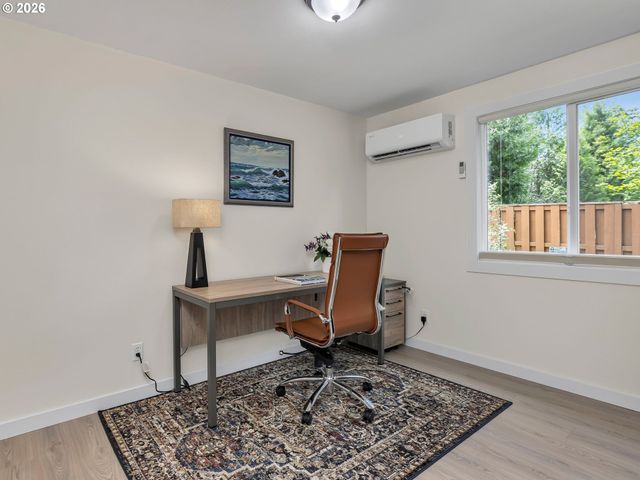 10940 Sw NORTH DAKOTA St, Portland, OR 97223
