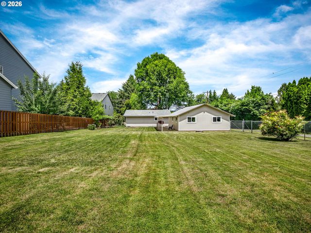 10940 Sw NORTH DAKOTA St, Portland, OR 97223