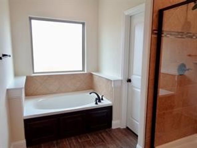 609 Beechwood Drive, Greenville, TX 75402