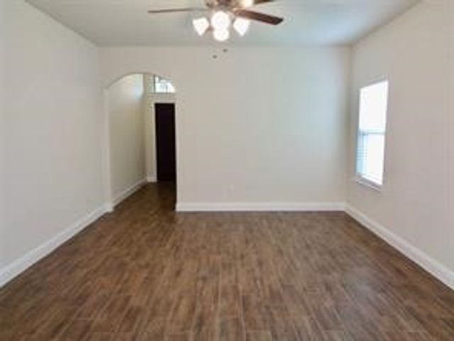 609 Beechwood Drive, Greenville, TX 75402