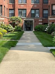 6851 S Crandon Avenue 3, Chicago, IL 60649