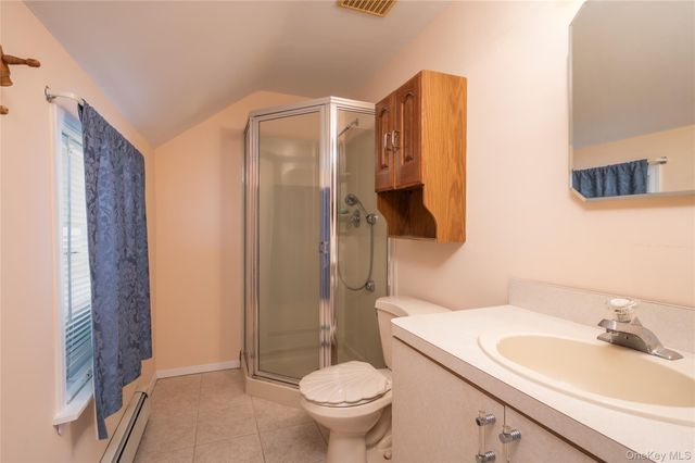 9 Harrison Ave, Hicksville, NY 11801