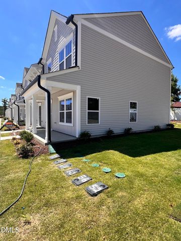 52 Camel Crazies Place, Lillington, NC 27546