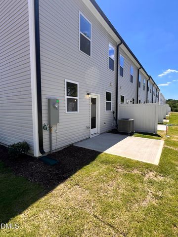 52 Camel Crazies Place, Lillington, NC 27546