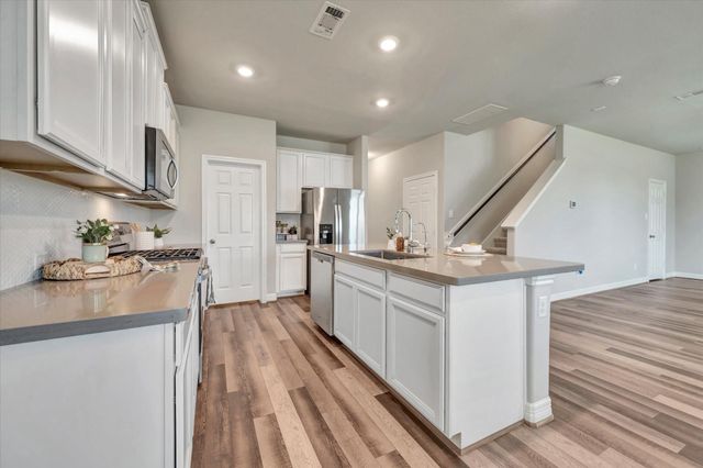 13420 Shellbark Way, La Marque, TX 77568