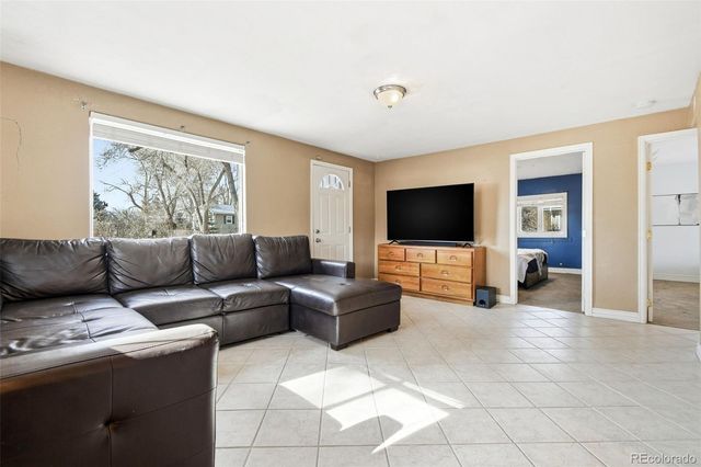 90 S Kendall Street, Lakewood, CO 80226