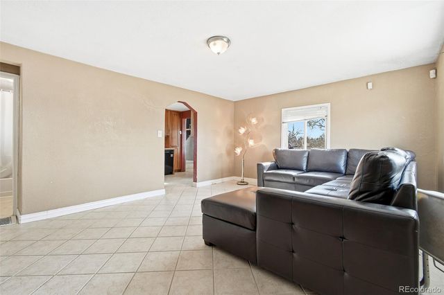 90 S Kendall Street, Lakewood, CO 80226