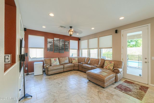 6962 W IRMA Lane, Glendale, AZ 85308