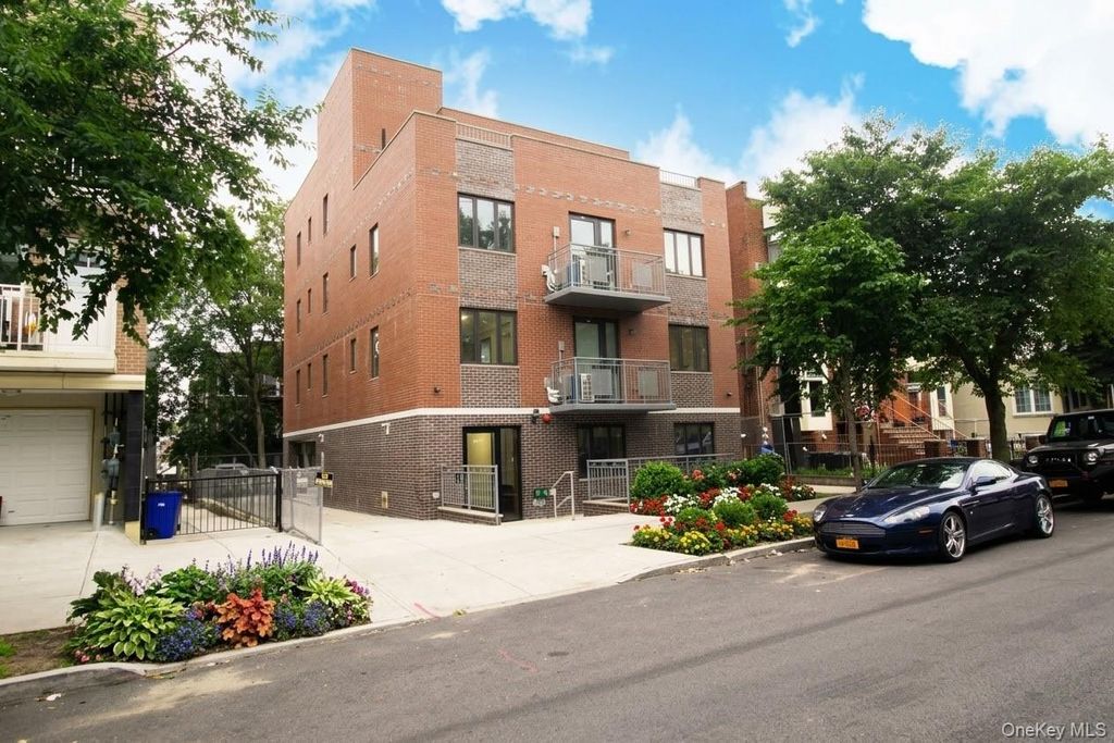 108-38 41St Ave 2B, Corona, NY 11368 — exterior