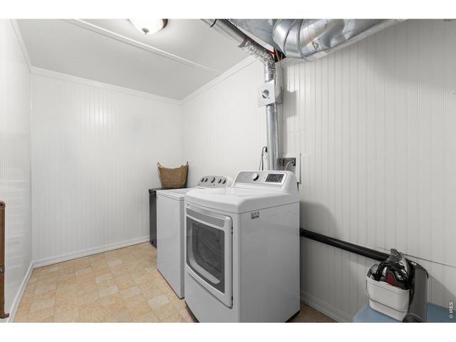 1512 Sunnyside Dr, Loveland, CO 80538