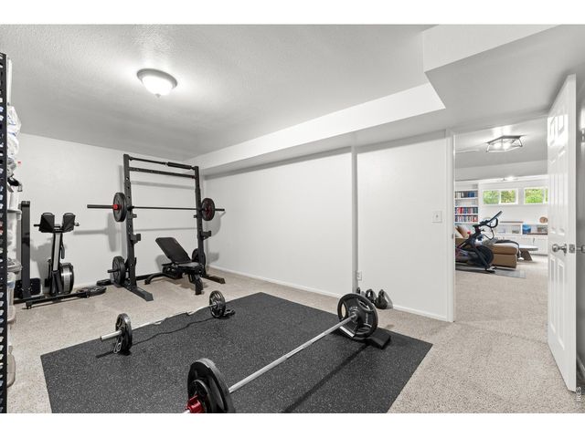 1512 Sunnyside Dr, Loveland, CO 80538