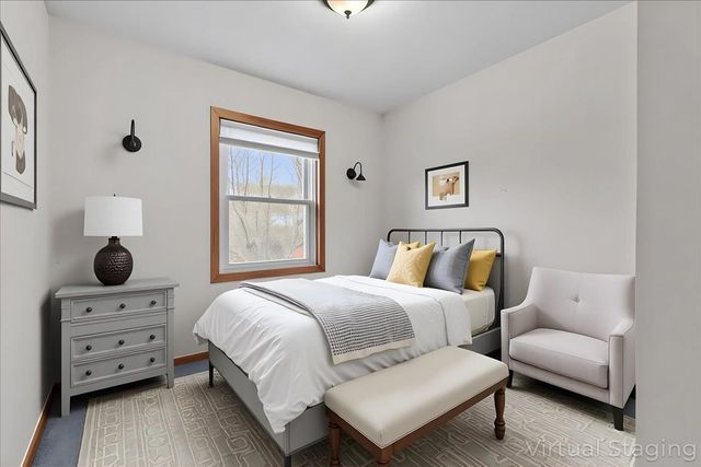10 Cross Road, Milton, VT 05468