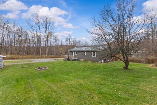 10 Cross Road, Milton, VT 05468