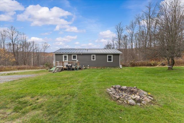 10 Cross Road, Milton, VT 05468