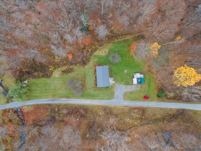 10 Cross Road, Milton, VT 05468