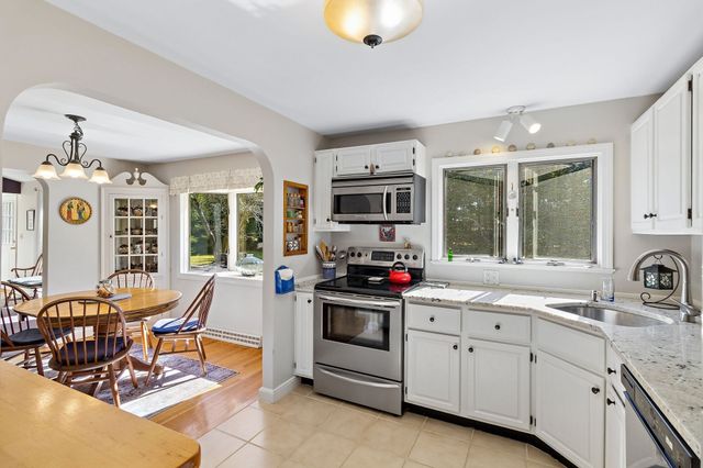 74 Old Bolton Rd, Stow, MA 01775