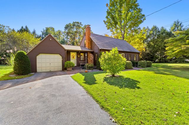 74 Old Bolton Rd, Stow, MA 01775