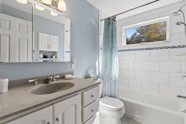 74 Old Bolton Rd, Stow, MA 01775