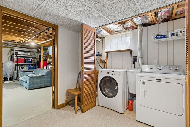 74 Old Bolton Rd, Stow, MA 01775