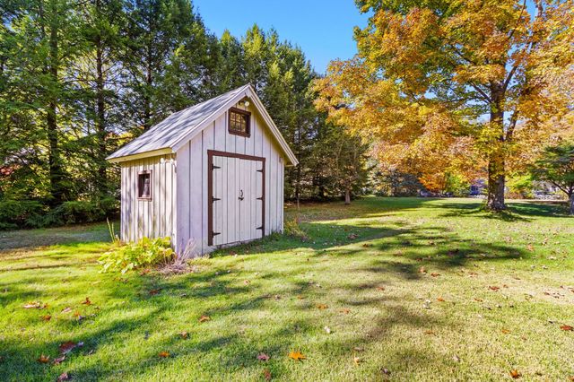 74 Old Bolton Rd, Stow, MA 01775