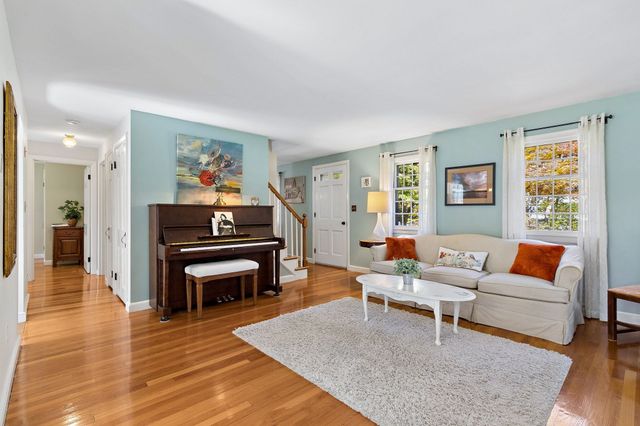 74 Old Bolton Rd, Stow, MA 01775