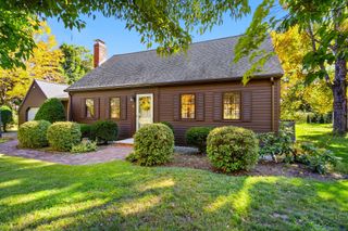 74 Old Bolton Rd, Stow, MA 01775