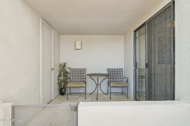 5207 N 24TH Street 102, Phoenix, AZ 85016