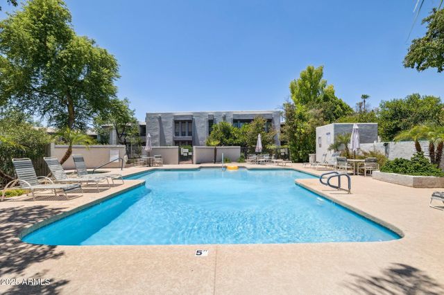 5207 N 24TH Street 102, Phoenix, AZ 85016