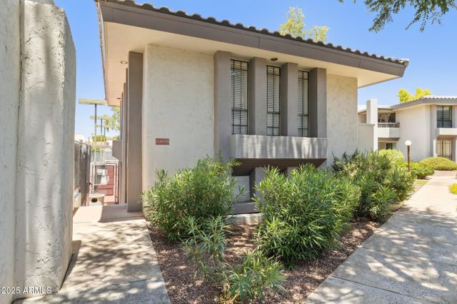5207 N 24TH Street 102, Phoenix, AZ 85016