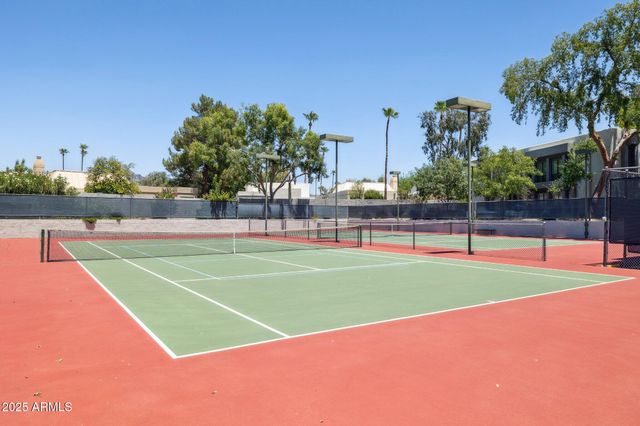 5207 N 24TH Street 102, Phoenix, AZ 85016
