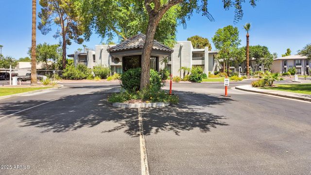 5207 N 24TH Street 102, Phoenix, AZ 85016