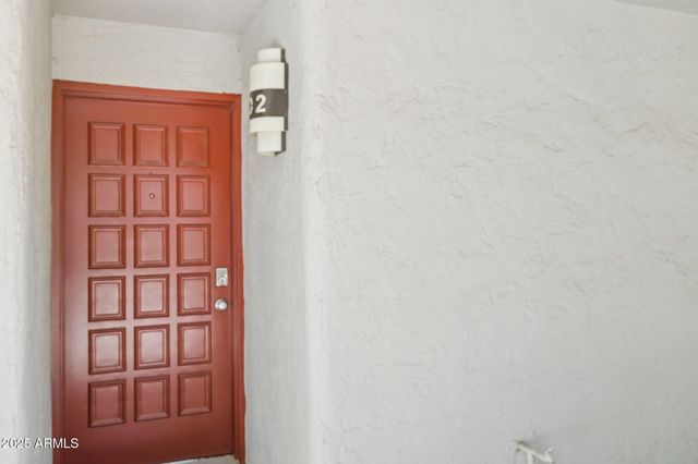 5207 N 24TH Street 102, Phoenix, AZ 85016