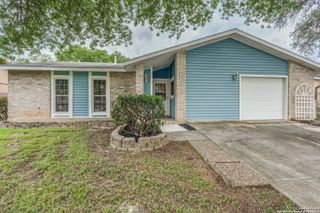 9825 Meadow Hill, Converse, TX 78109