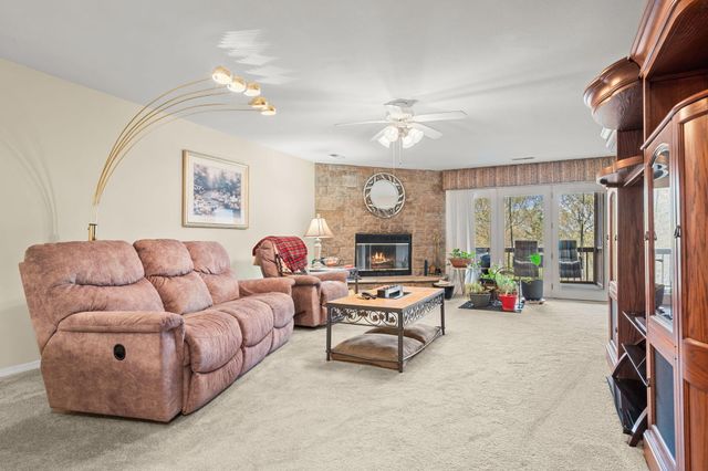 133 Point Seven Road 15, Kimberling City, MO 65686
