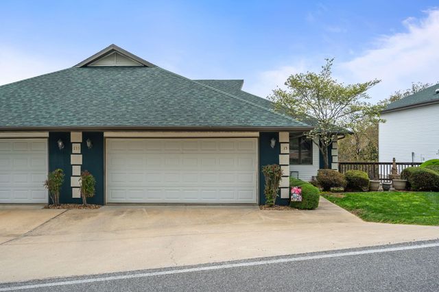 133 Point Seven Road 15, Kimberling City, MO 65686