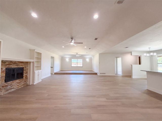 2283 N Holland Road, Mansfield, TX 76063