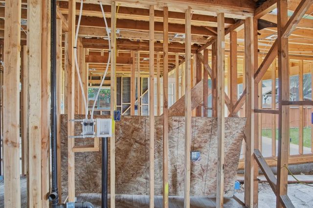 1131 N Rosemore Ave, Modesto, CA 95358