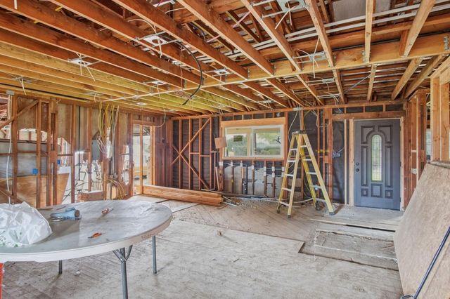 1131 N Rosemore Ave, Modesto, CA 95358