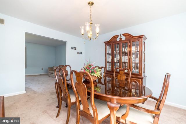 140 ELIO CIR, Royersford, PA 19468