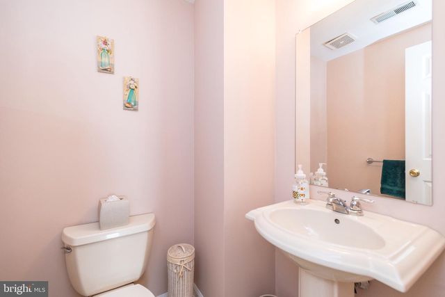 140 ELIO CIR, Royersford, PA 19468