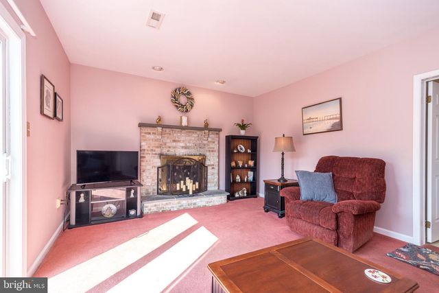 140 ELIO CIR, Royersford, PA 19468