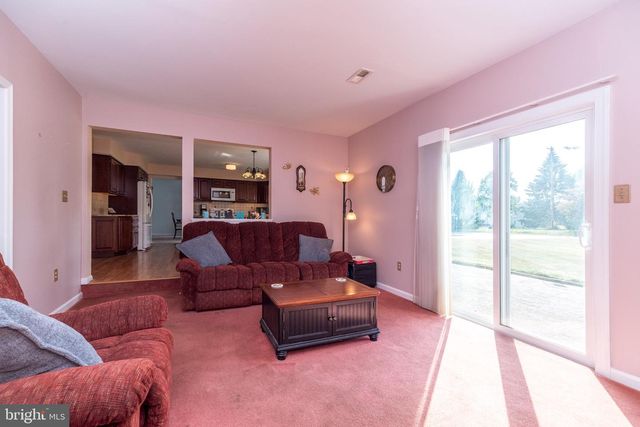 140 ELIO CIR, Royersford, PA 19468