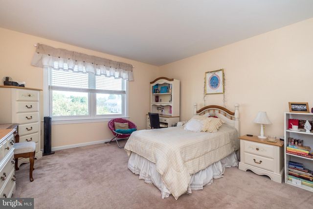 140 ELIO CIR, Royersford, PA 19468