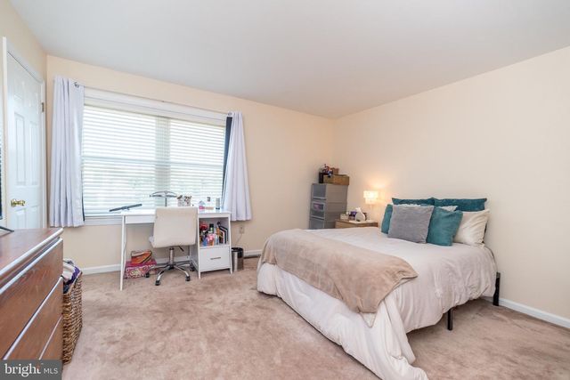 140 ELIO CIR, Royersford, PA 19468