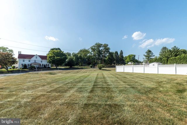 140 ELIO CIR, Royersford, PA 19468