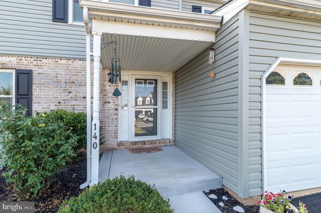 140 ELIO CIR, Royersford, PA 19468