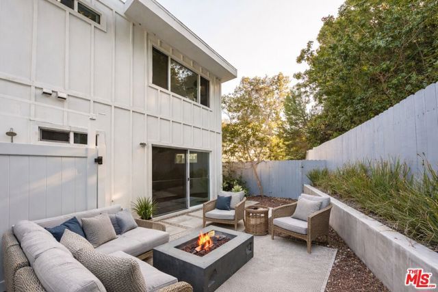 6467 Sycamore Meadows Drive, Malibu, CA 90265