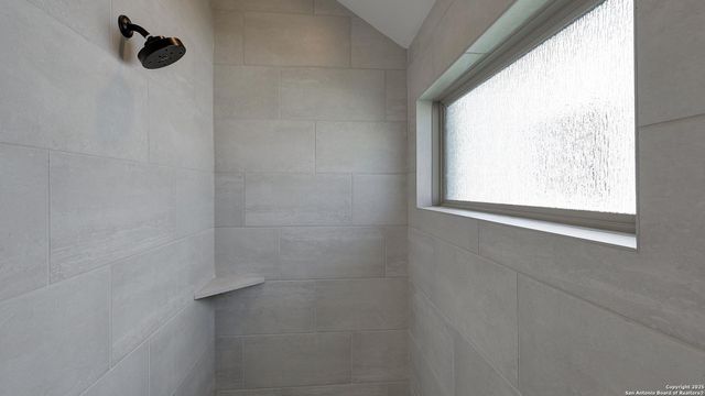 229 Hidalgo, Boerne, TX 78006